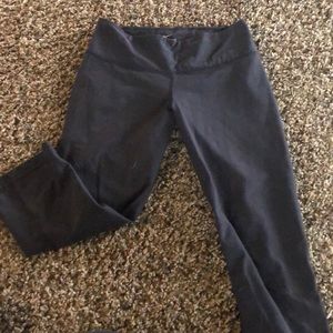Nike yoga crop pants